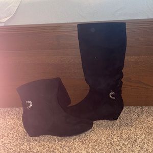 Women’s Knee-High Black Boots